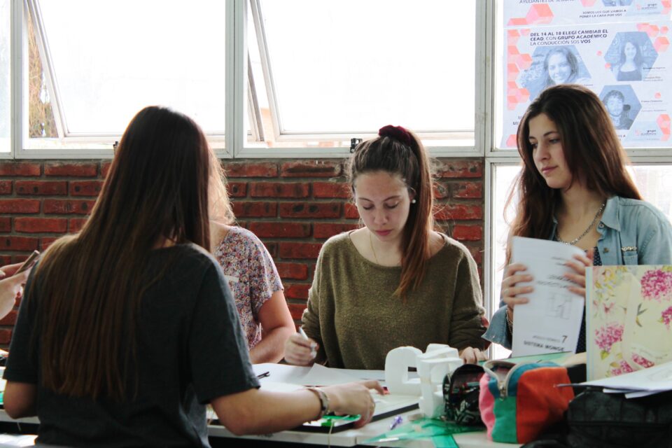 Encuentros "Construyendo habilidades para la vida estudiantil